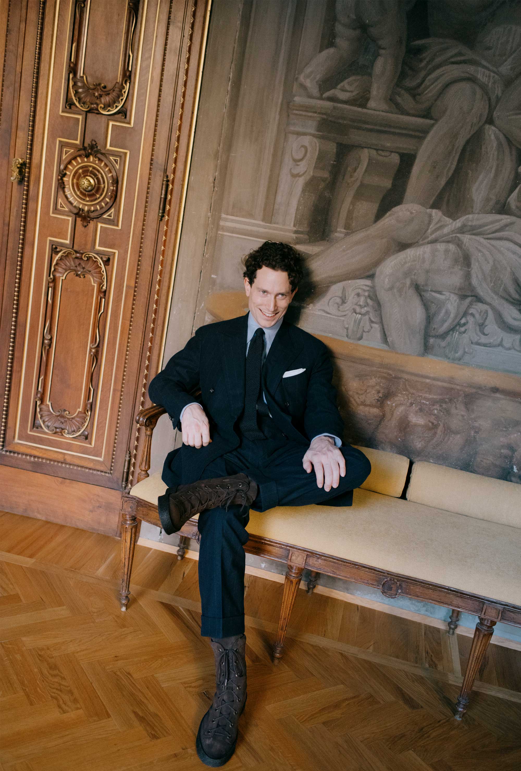 Mountain Boot Crepe Sole Dark Brown Suede