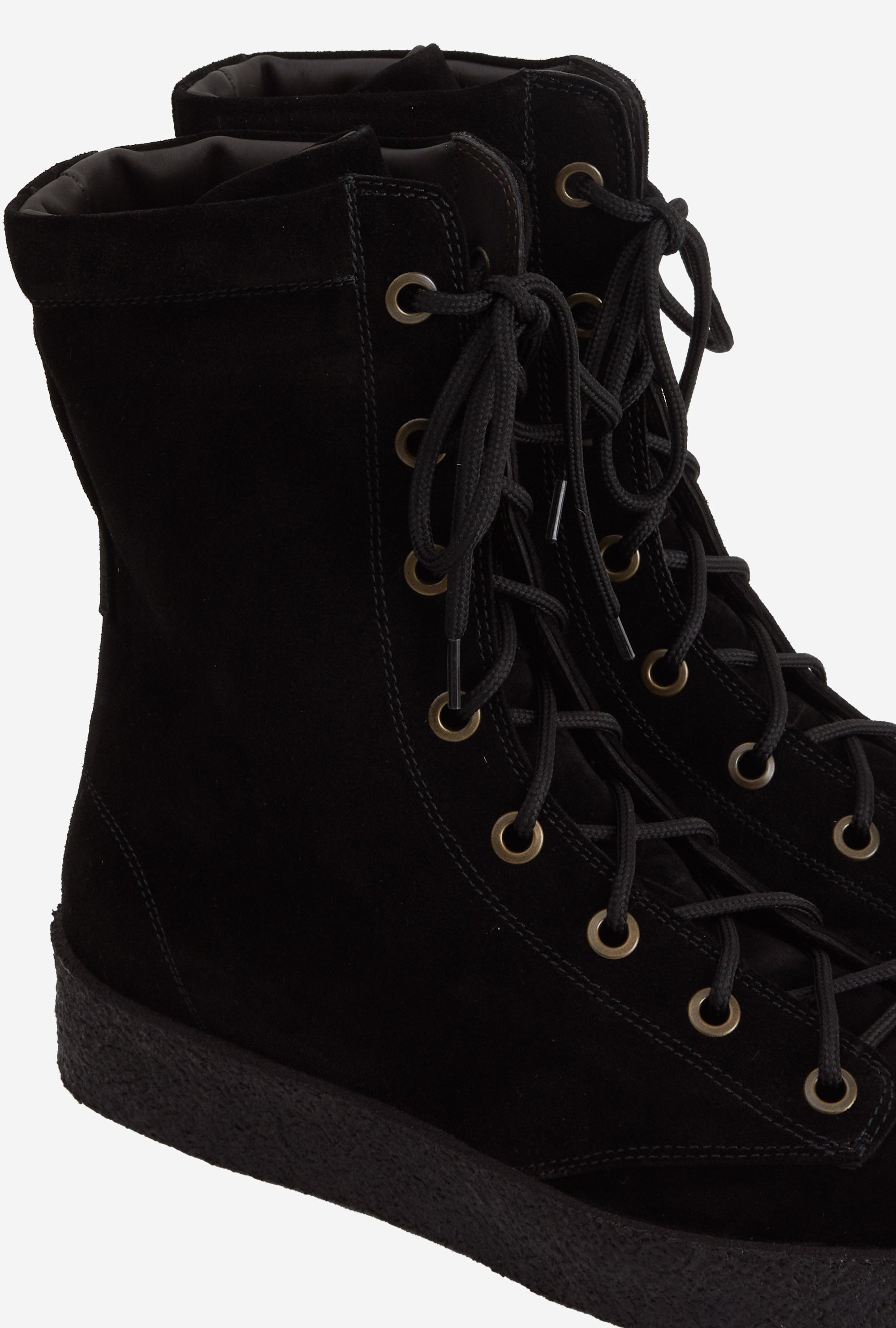 Mountain Boot Crepe Sole Black Suede